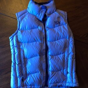 Mountain hardwear down vest